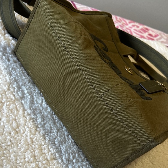 Coach cargo tote - Picture 5 of 16
